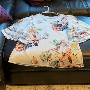 Nice floral print blouse